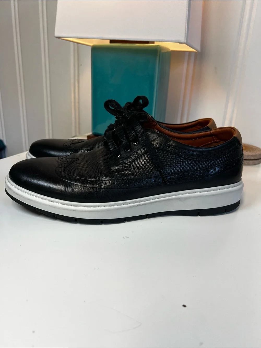 Johnston & Murphy Elliston Black Leather Embossed Wingtip Dress Sneakers Size 8